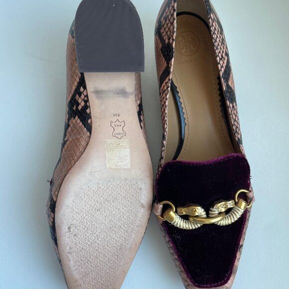 Tory Burch Snakeskin Velvet Chain Loafer Flats – Size 8 - Picture 3 of 5